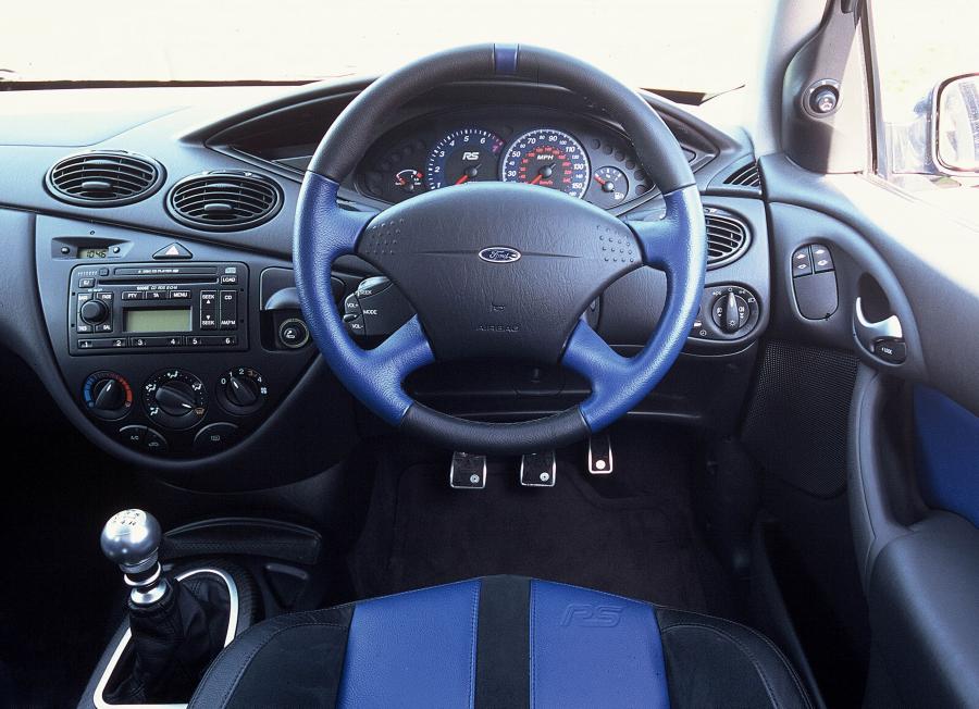  Ford Focus RS 2002 года  (фото 2 из 35)